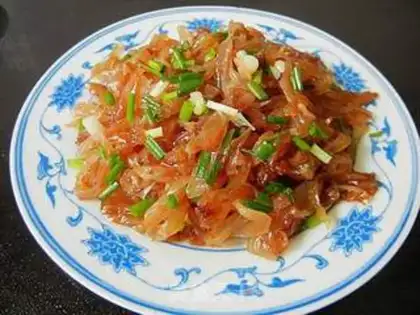 Make Salad jellyfish head step 5