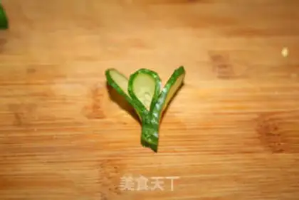 Make Shrimp balls with sesame heart step 7