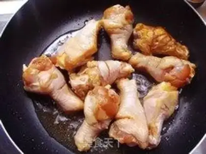 Make Braised fin root in stewed sauce step 3