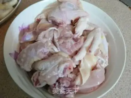 Make Beer stewed chicken nuggets with mushroom step 0