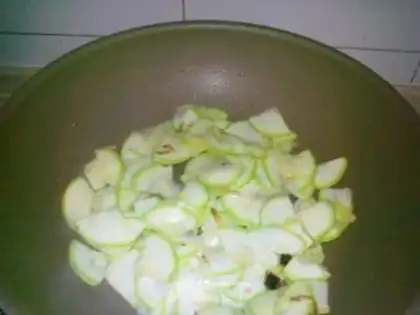 Make Hot and sour zucchini step 2