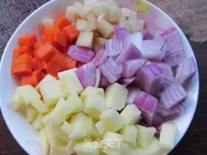 Make stir-fried diced vegetables step 2