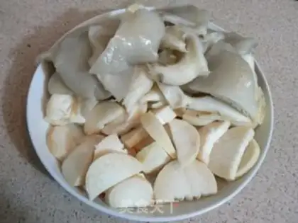 Make Beer stewed chicken nuggets with mushroom step 3