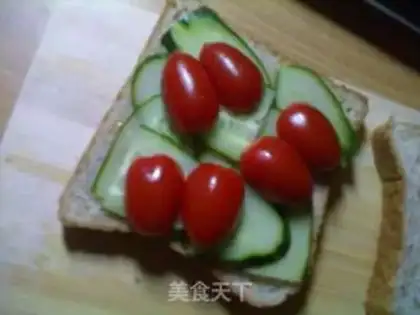Make Seasonal vegetable sandwich step 4
