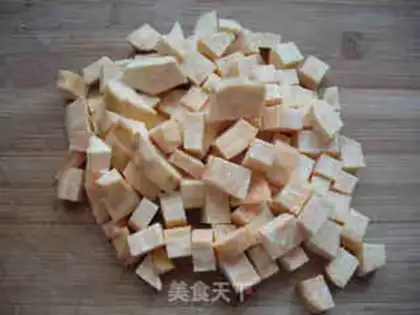Make sweet potato steamed buns step 2