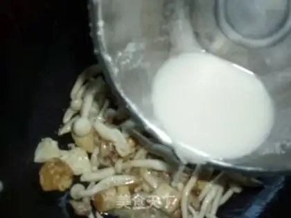 Make Braised tofu with white mushroom step 7