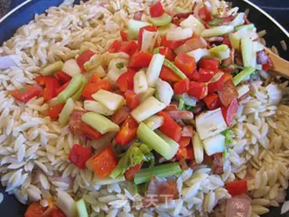 Make stir-fried pasta step 10