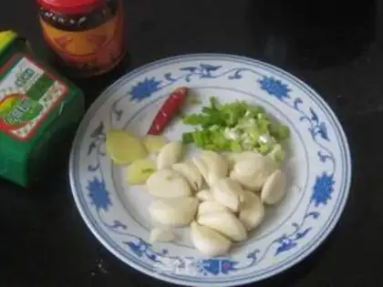 Make Spicy garlic hairtail step 1