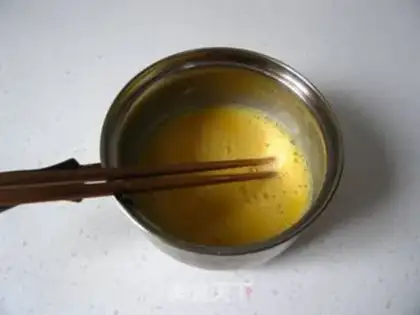 Make Homemade family crispy egg roll step 2