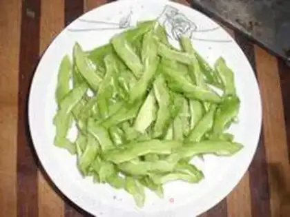 Make Balsam pear and smoothened beef step 2