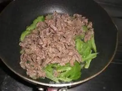 Make Balsam pear and smoothened beef step 6