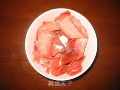 Make stir-fried beef with tofu bamboo and fungus step 0