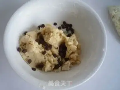 Make almond crisps step 4
