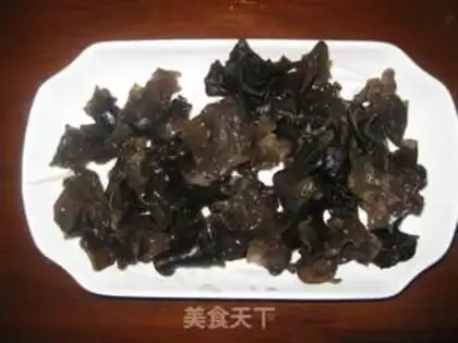 Make stir-fried beef with tofu bamboo and fungus step 3