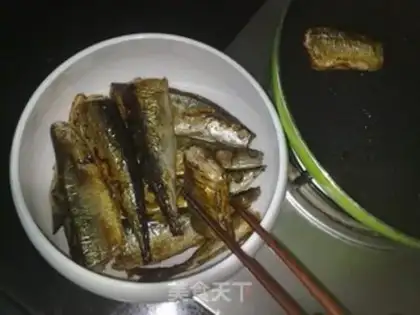 Make Crispy radish saury step 3