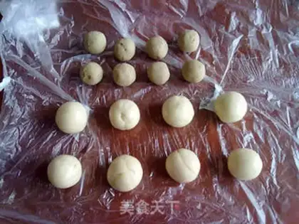 Make Crispy and mung bean cake step 5