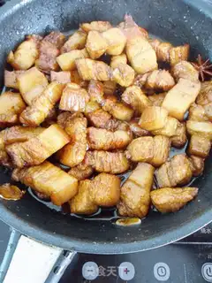 Make Braised pork with beer step 7