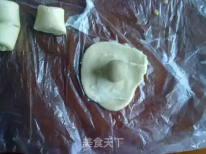 Make Crispy and mung bean cake step 11