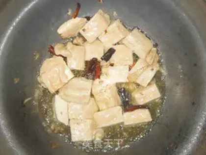 Make Smelly tofu with leek flowers step 3