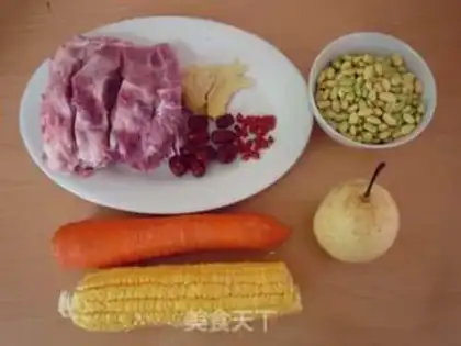 Make Pork bone carrot soup step 0