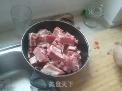 Make Ribs in tomato sauce step 0