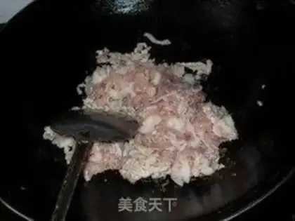 Make stir-fried shredded pork with rice straw step 3