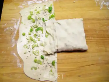 Make Scallion Fragrance Thousand Layer Pancake step 7