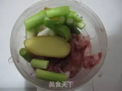 Make glutinous rice meatballs step 1