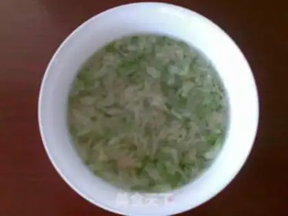Make Sophora japonica corn cake step 1