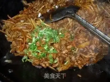 Make stir-fried shredded pork with rice straw step 8