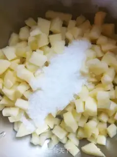 Make Apple muffin step 1