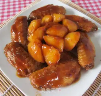 Make Stewed chicken wings with apple step 7