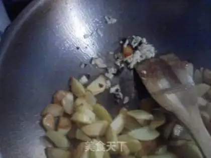 Make Shortcake with onion flavor and bean dregs step 4