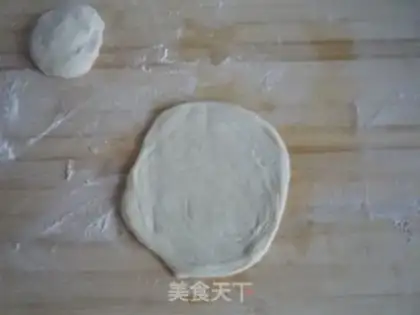 Make Shortcake with onion flavor and bean dregs step 8