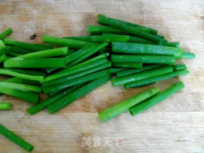 Make Homemade scallion oil step 1