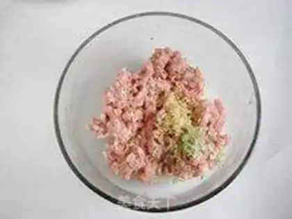 Make pork rice flower step 4