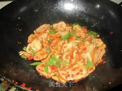 Make Sauteed tofu rolls with spicy sauce step 5