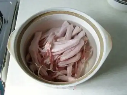 Make Marinated duck webs step 0