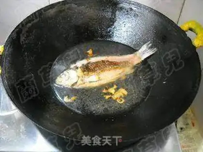 Make Carp stewed round soup step 6