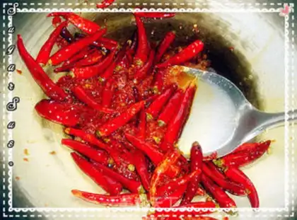 Make spicy crayfish step 8