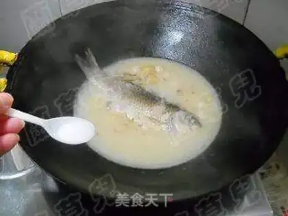 Make Carp stewed round soup step 9