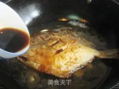 Make Roasted pomfret with spicy garlic step 7