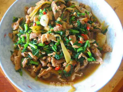 Make stir-fried pork with millet and peppermint step 8
