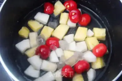 Make Whitening glutinous rice paste fruit sweet soup step 1