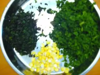 Make Perilla pumpkin leaf sesame cake step 1