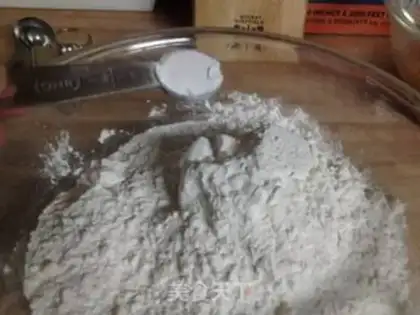 Make Bean curd flavor plate shredded small cakes step 0