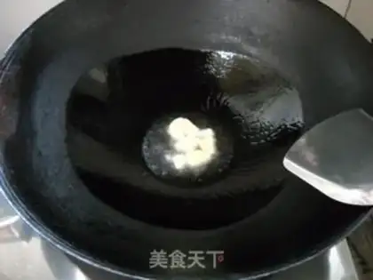 Make Stewed frozen tofu with mushroom mushroom step 3