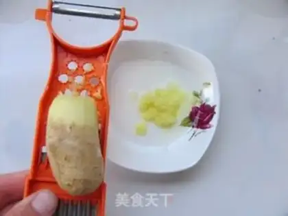 Make congee with pork and century step 3