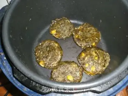 Make Perilla pumpkin leaf sesame cake step 6