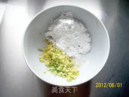 Make Bean curd flavor plate shredded small cakes step 3